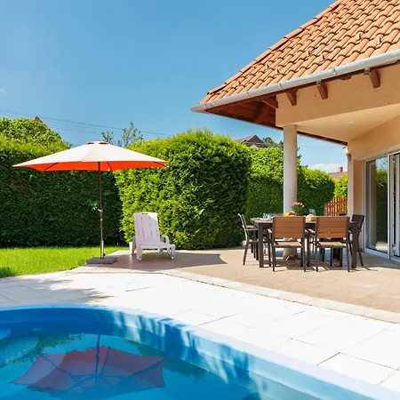 Villa Smeraldo Balatonszabadi Fürdőtelep