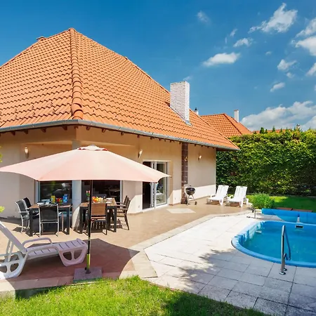 Smeraldo Villa